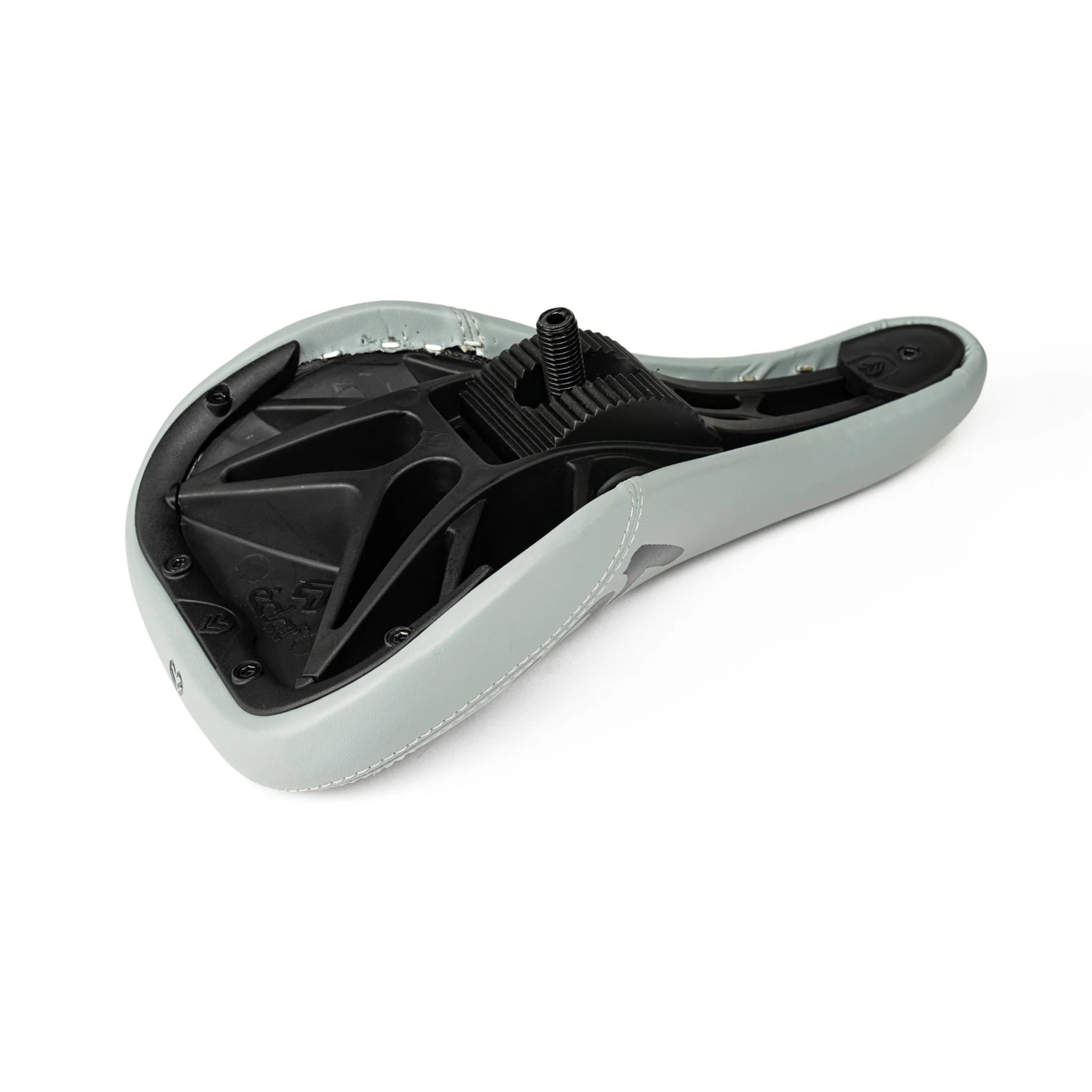 Eclat Void Pivotal Seat